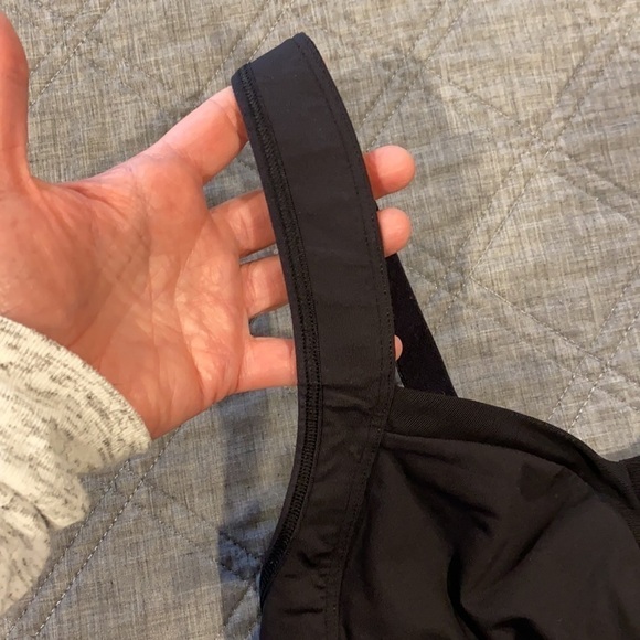 Lululemon Black Ta Ta Tamer 34D - Picture 8 of 16